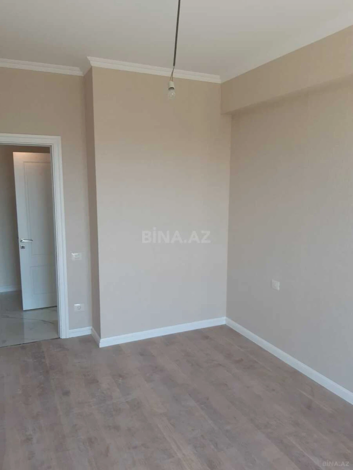 Satılır 3 otaqlı mənzil 82 m²