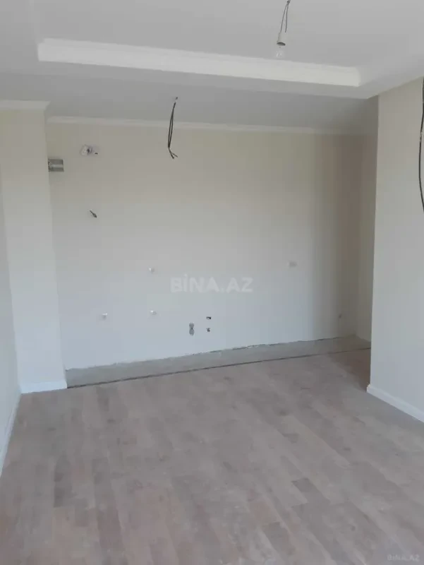 Satılır 3 otaqlı mənzil 82 m²