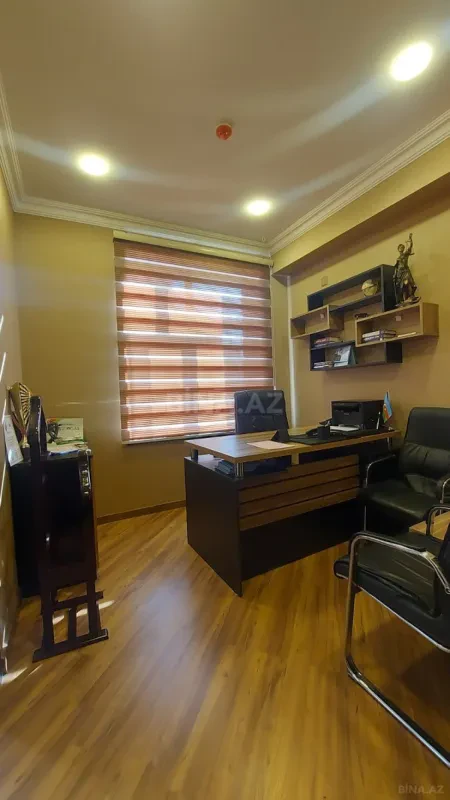 Kirayə verilir 2 otaqlı ofis 120 m²