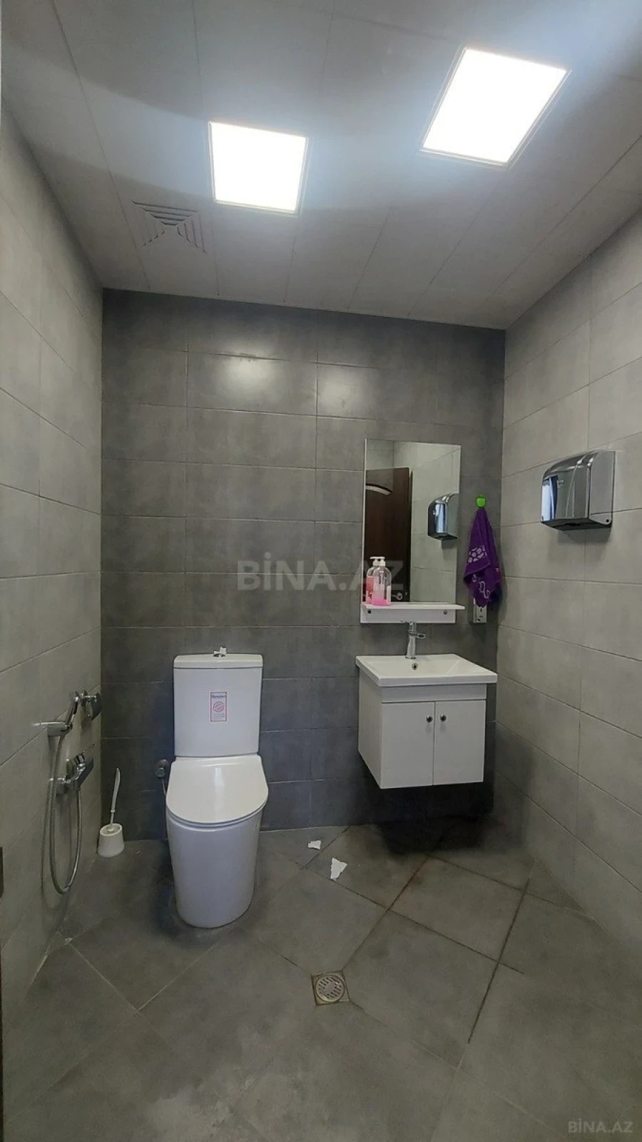 Kirayə verilir 2 otaqlı ofis 120 m²