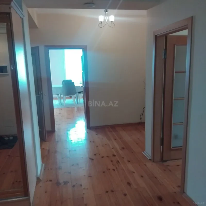 Satılır 3 otaqlı mənzil 92.6 m²