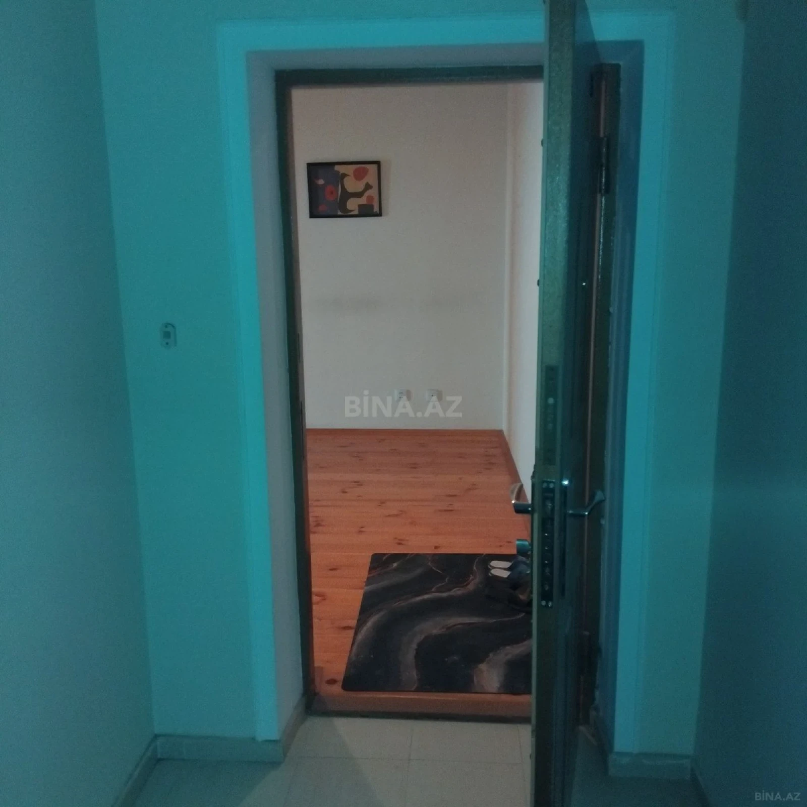 Satılır 3 otaqlı mənzil 92.6 m²