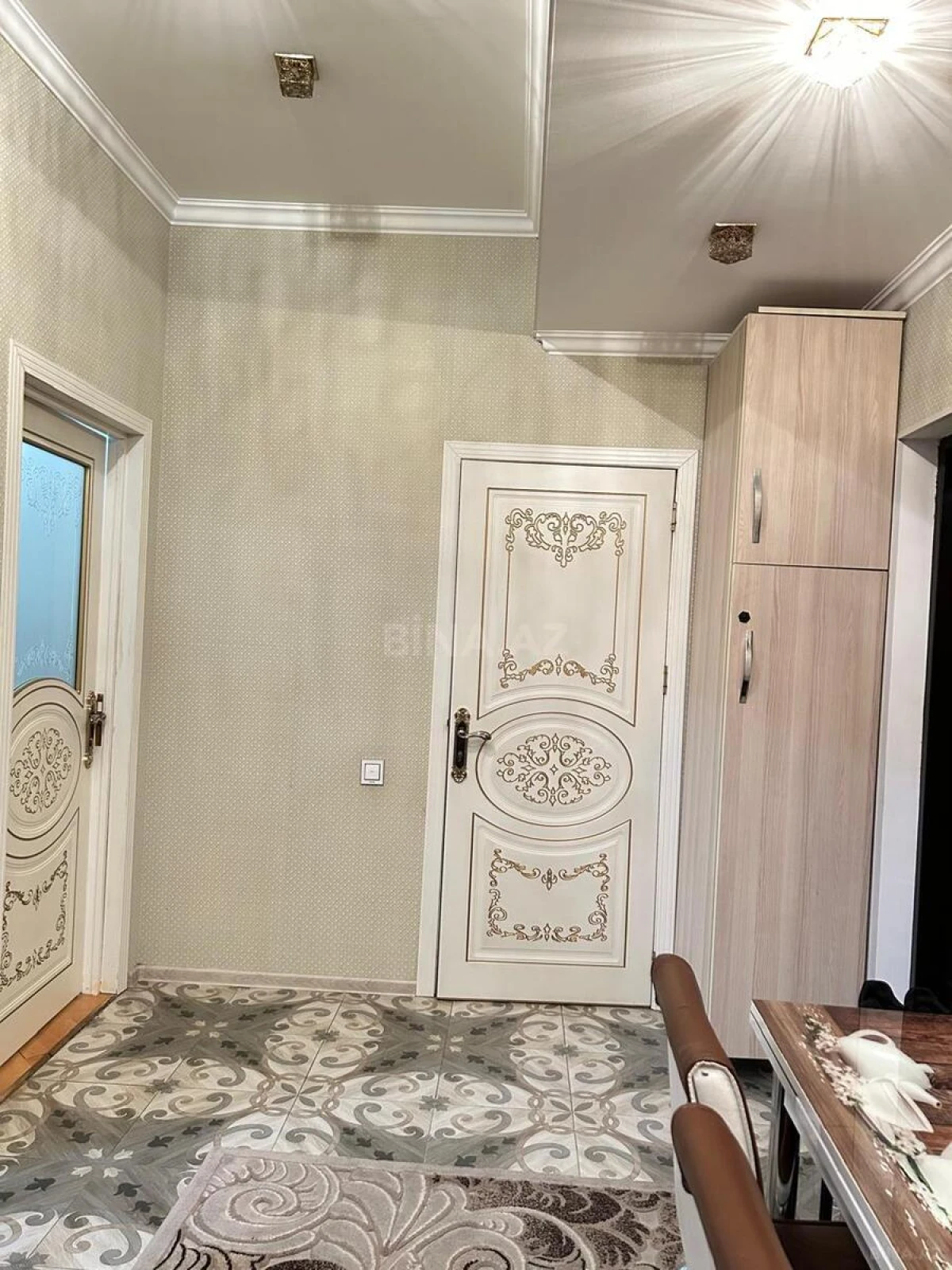 Satılır 2 otaqlı mənzil 58 m²