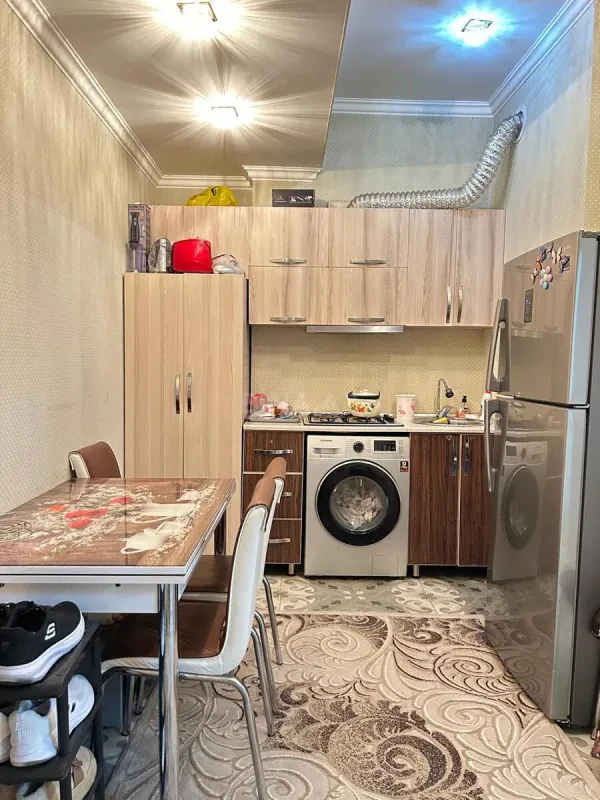 Satılır 2 otaqlı mənzil 58 m²