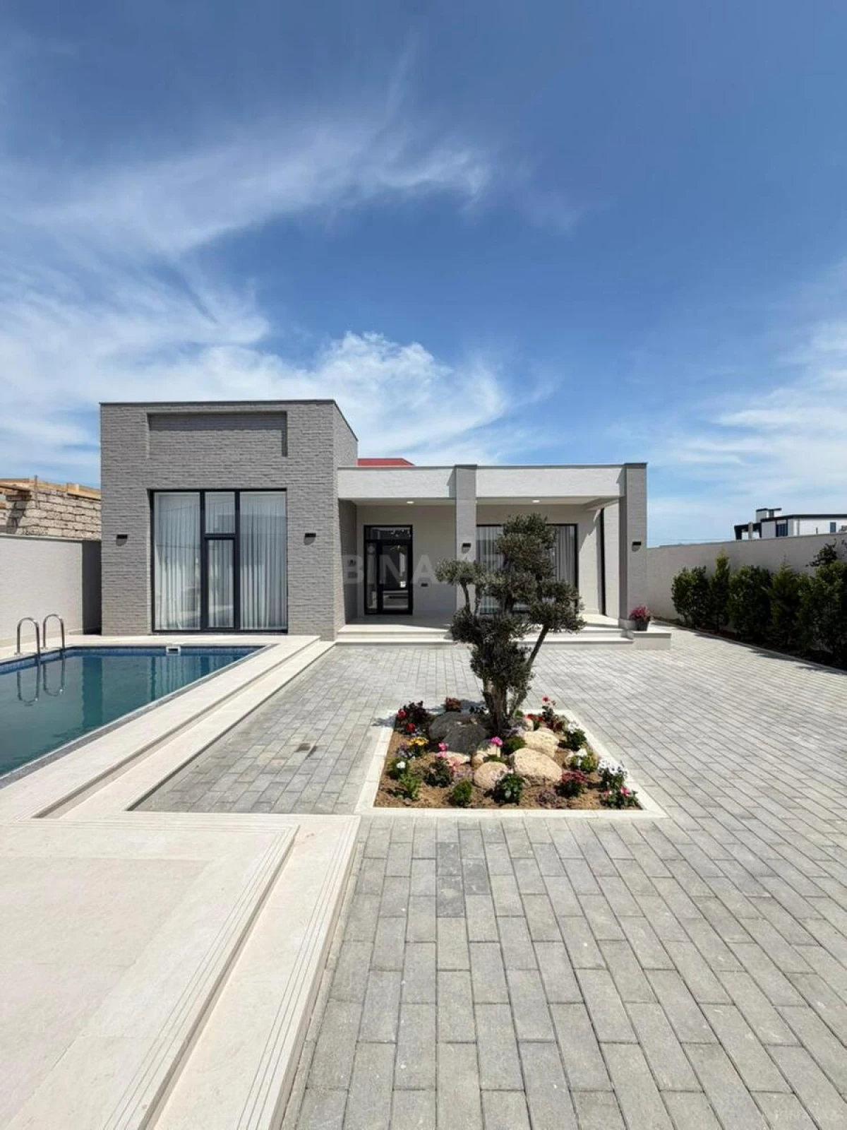Satılır 4 otaqlı həyət evi 125 m²