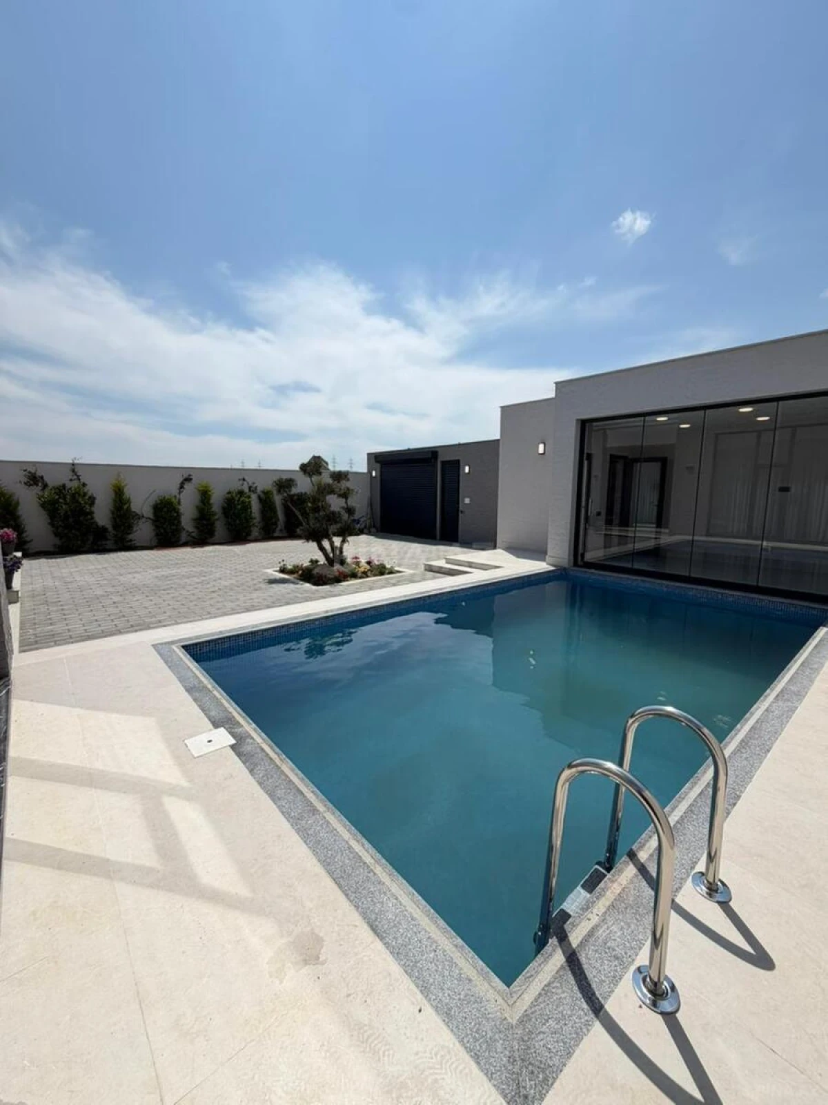 Satılır 4 otaqlı həyət evi 125 m²