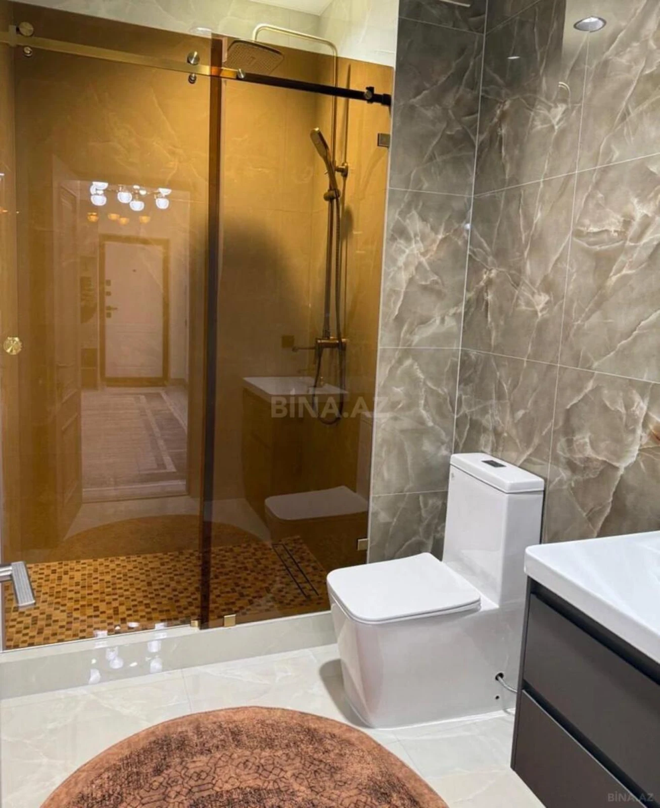 Kirayə verilir 2 otaqlı mənzil 70 m²