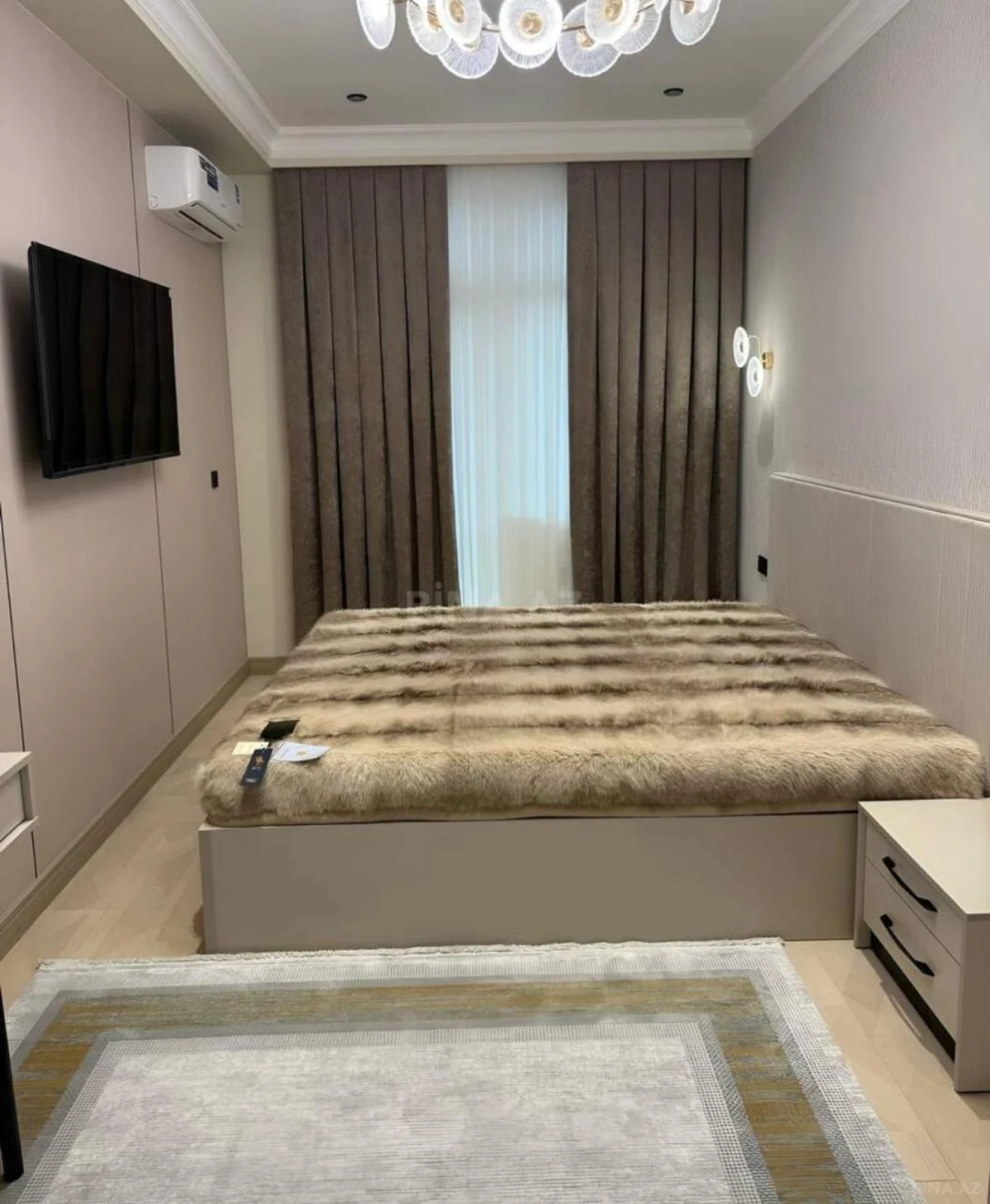 Kirayə verilir 2 otaqlı mənzil 70 m²