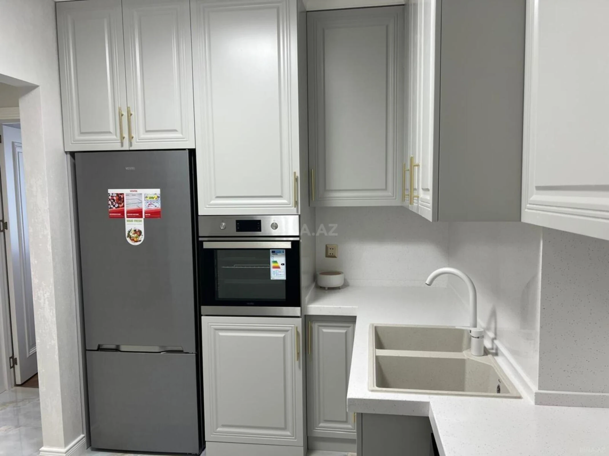 Kirayə verilir 2 otaqlı mənzil 70 m²