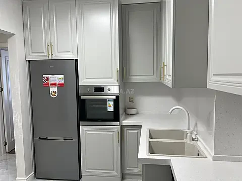 Kirayə verilir 2 otaqlı mənzil 70 m²