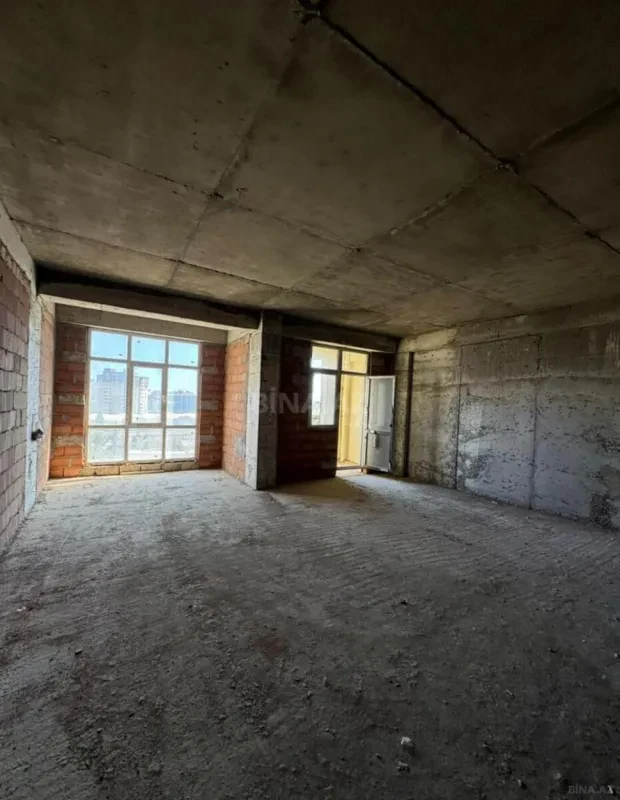 Satılır 3 otaqlı mənzil 166 m²