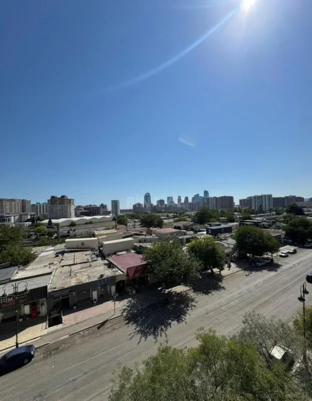 Satılır 3 otaqlı mənzil 166 m²