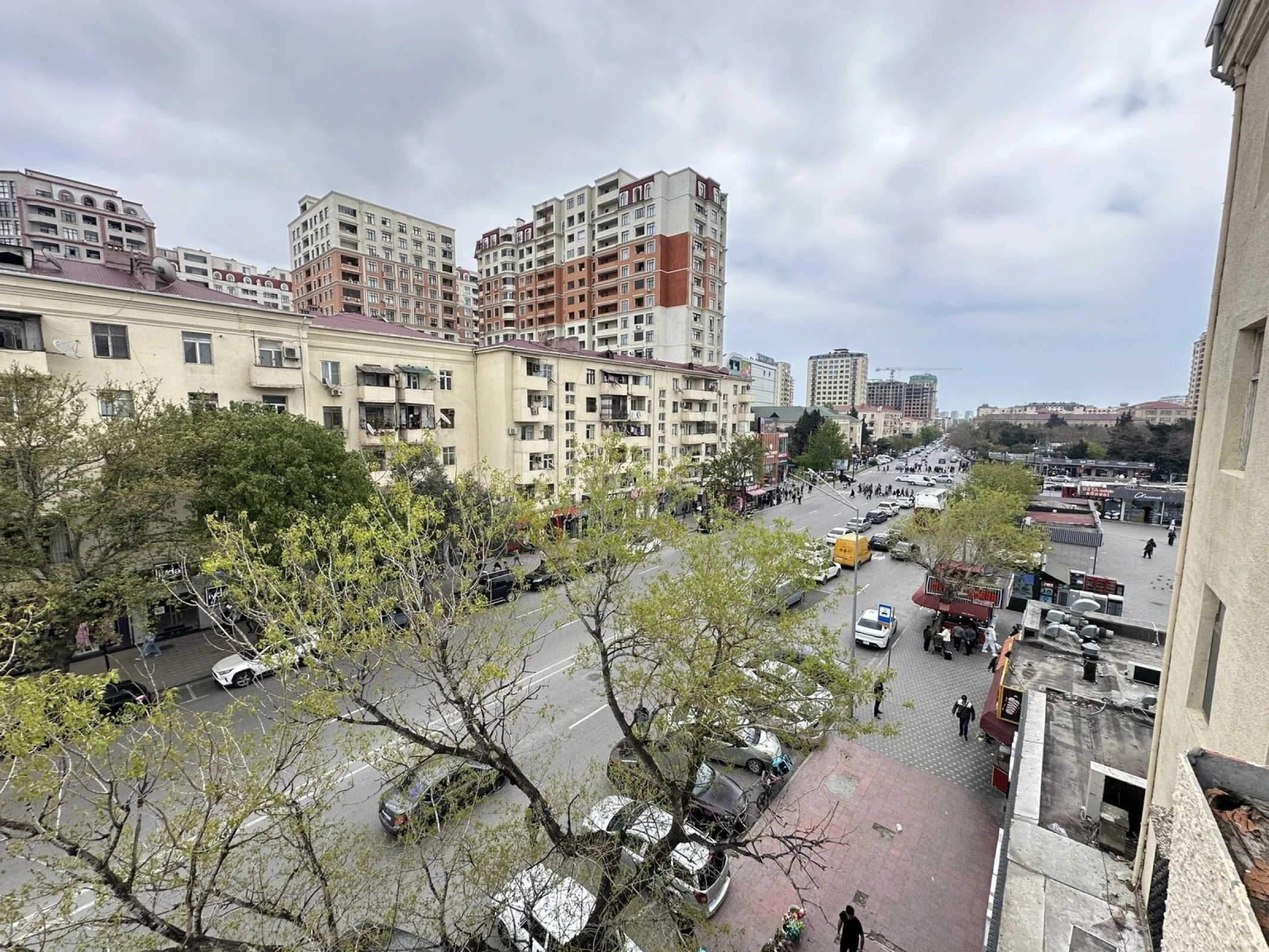 Kirayə verilir 2 otaqlı mənzil 54 m²