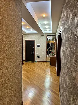 Kirayə verilir 3 otaqlı mənzil 147 m²