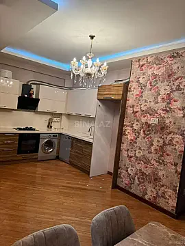 Kirayə verilir 3 otaqlı mənzil 147 m²