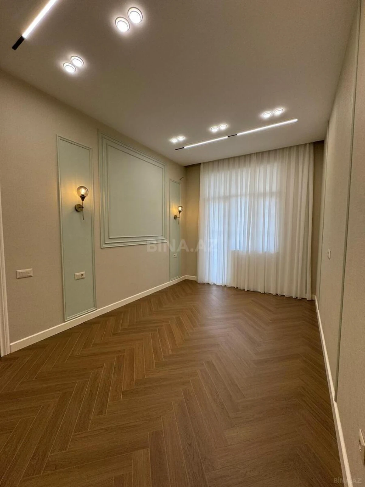 Satılır 2 otaqlı mənzil 86 m²