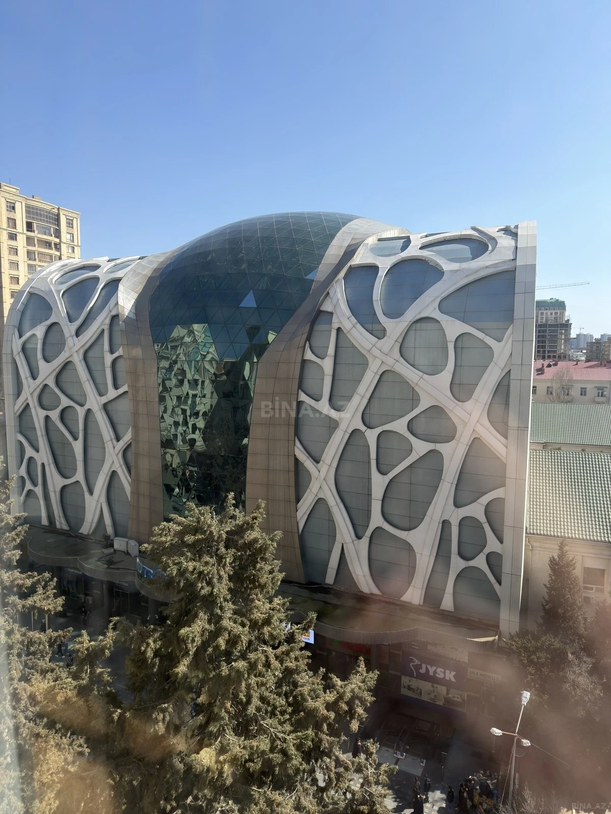 Kirayə verilir 1 otaqlı ofis 20 m²