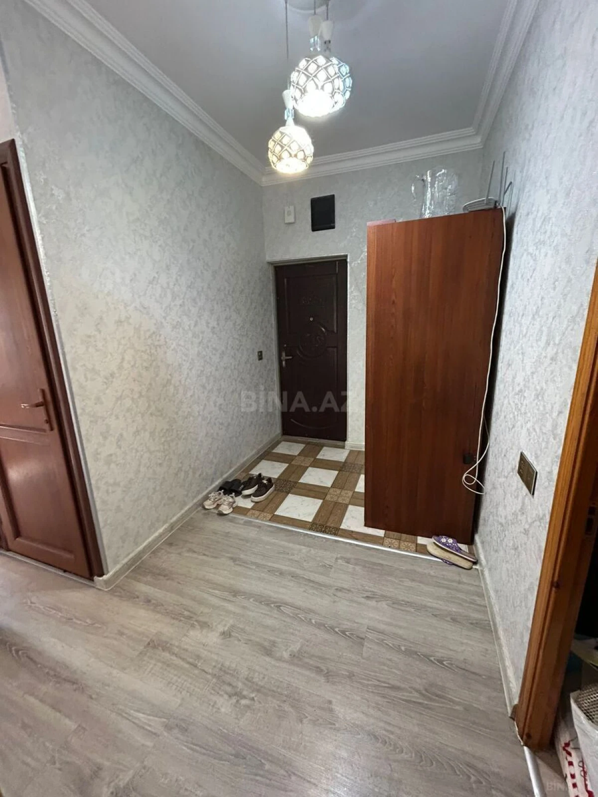 Satılır 3 otaqlı mənzil 90 m²