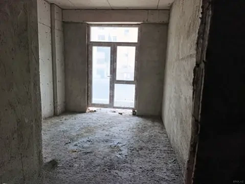 Satılır 2 otaqlı mənzil 77 m²