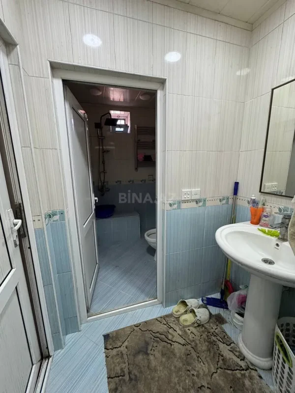 Satılır 6 otaqlı həyət evi 400 m²