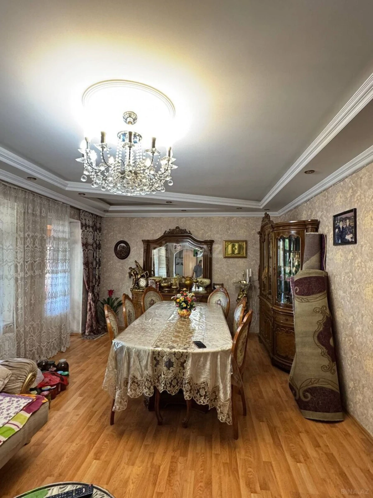 Satılır 6 otaqlı həyət evi 400 m²