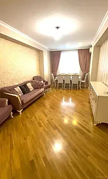 Kirayə verilir 3 otaqlı mənzil 129 m² — Bakı, Bakıxanov 3 otaq 129.00 m²