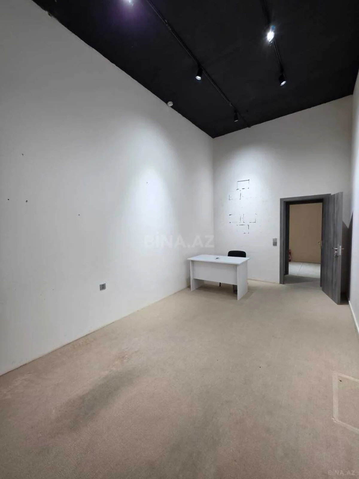 Kirayə verilir 1 otaqlı ofis 19 m²