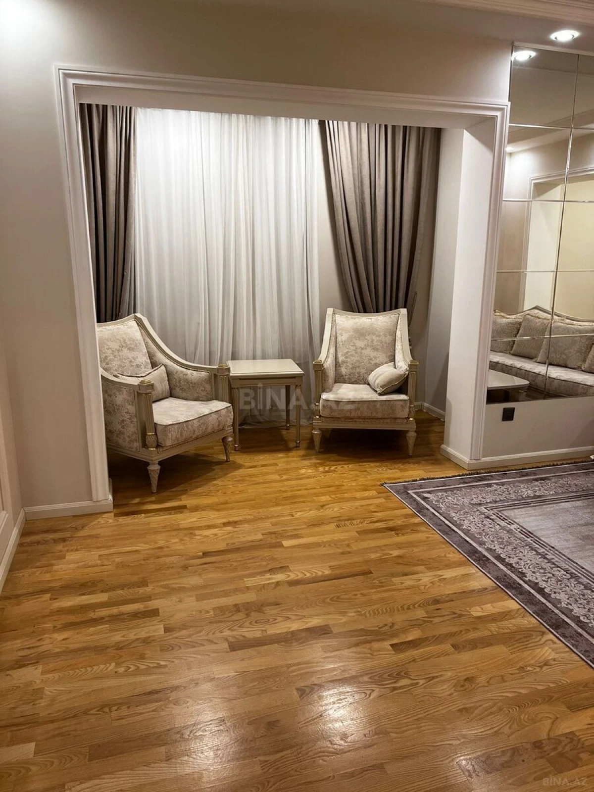 Kirayə verilir 3 otaqlı mənzil 90 m²