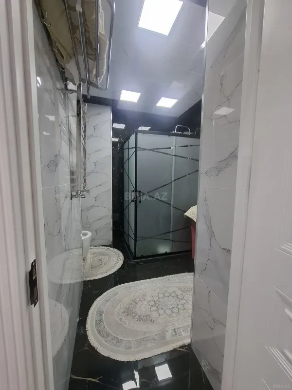 Satılır 1 otaqlı mənzil 68 m²