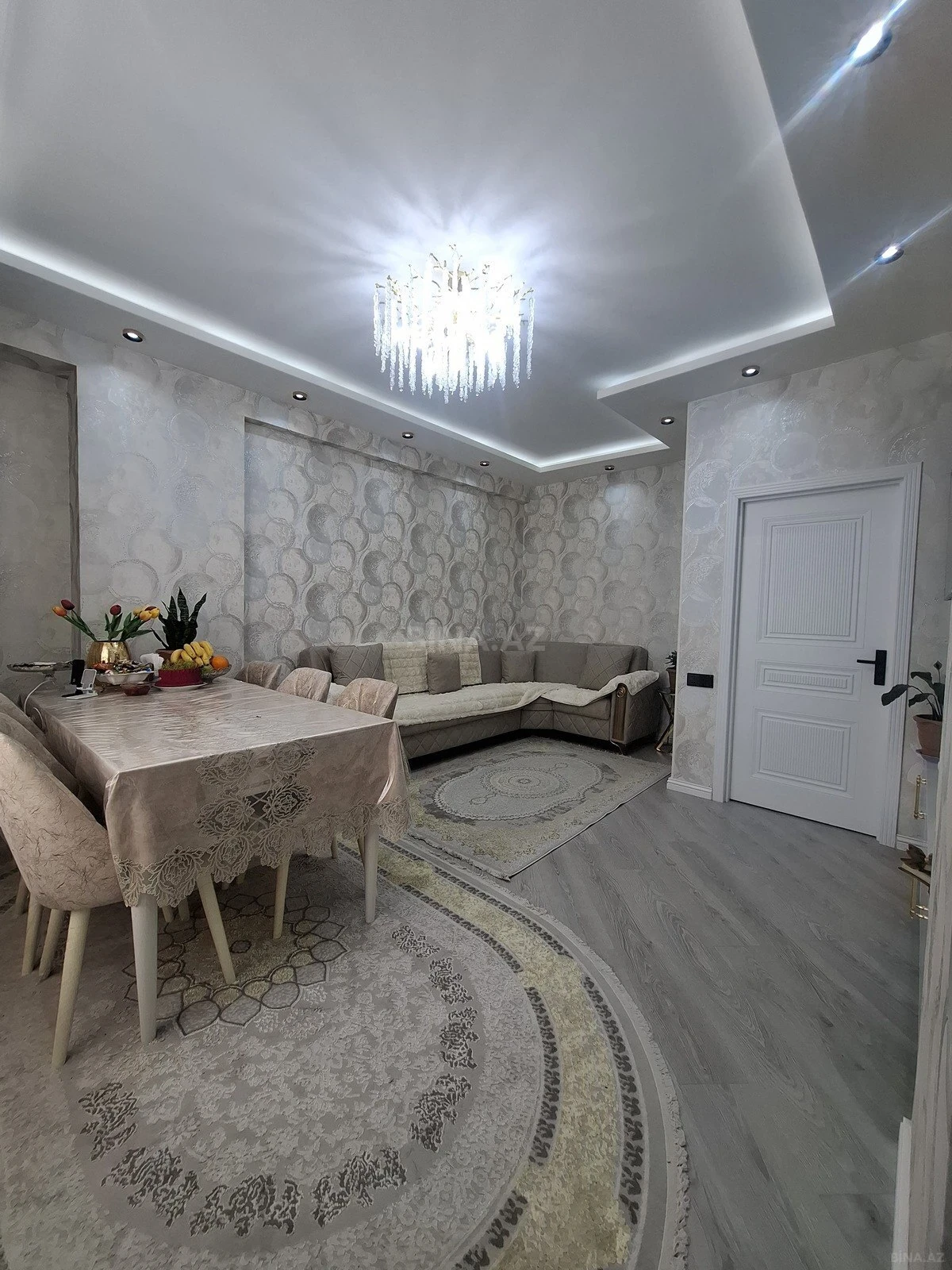 Satılır 1 otaqlı mənzil 68 m²