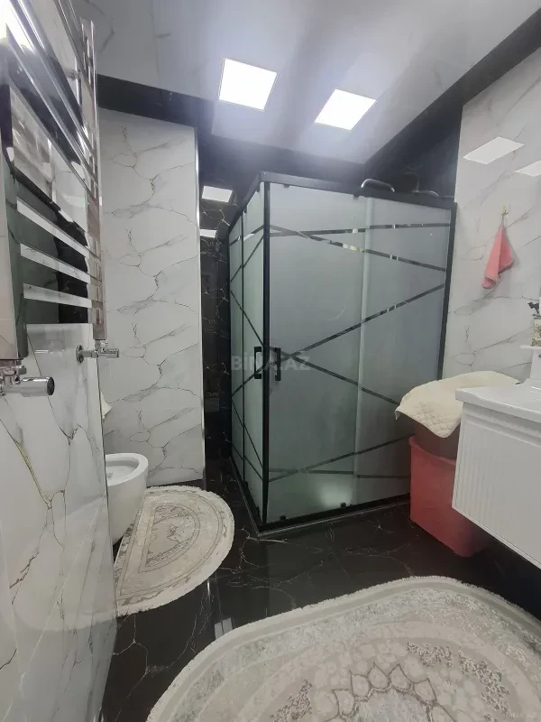 Satılır 1 otaqlı mənzil 68 m²
