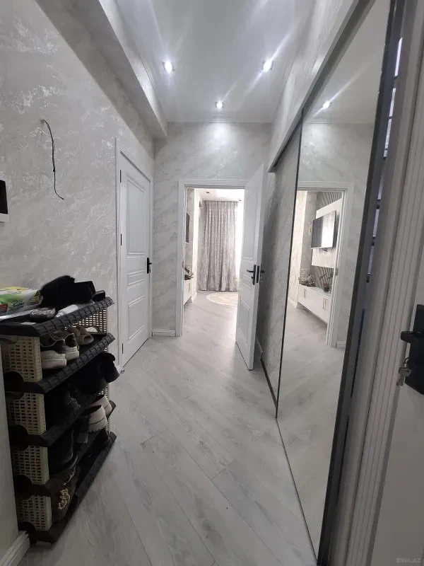 Satılır 1 otaqlı mənzil 68 m²