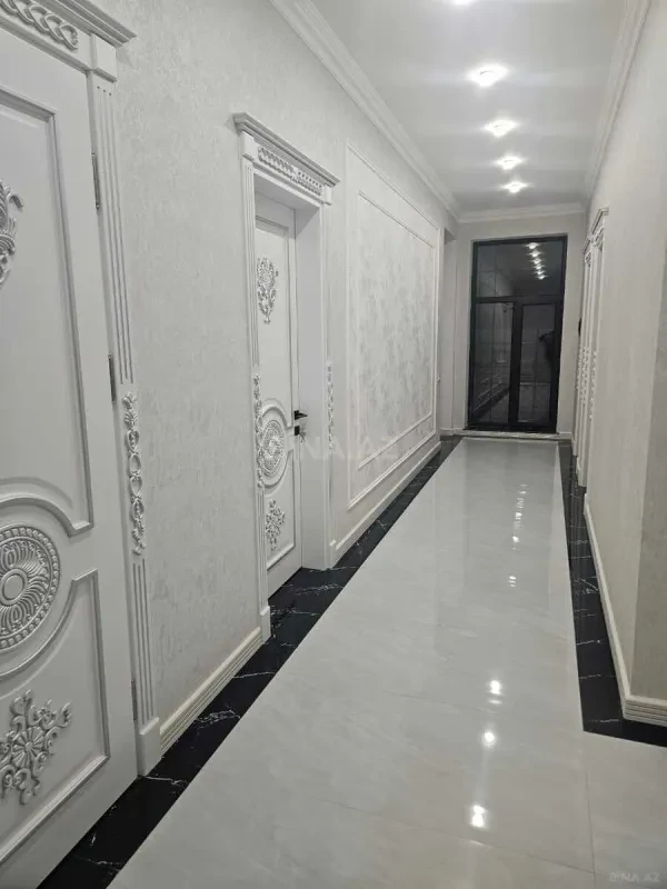 Satılır 4 otaqlı həyət evi 220 m²
