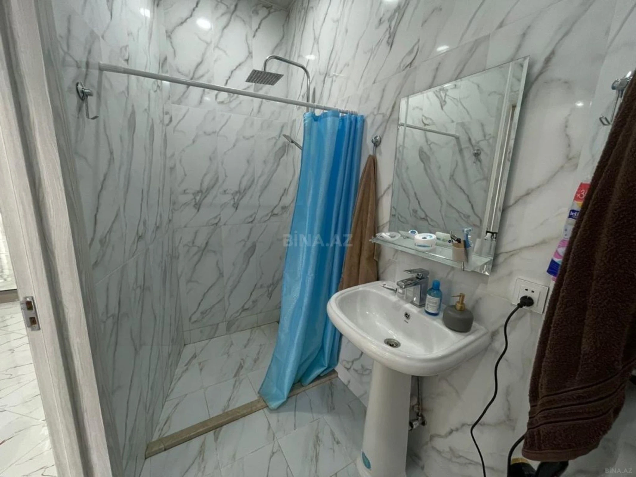 Kirayə verilir 2 otaqlı mənzil 83.3 m²
