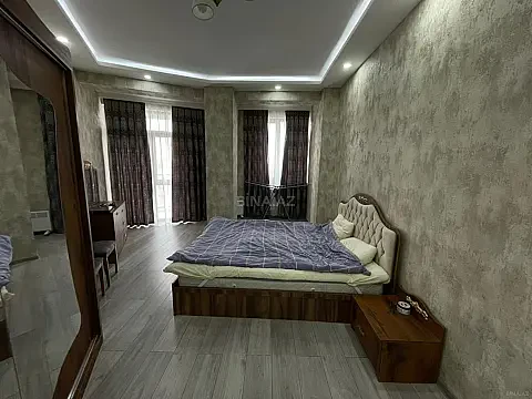 Kirayə verilir 2 otaqlı mənzil 83.3 m²