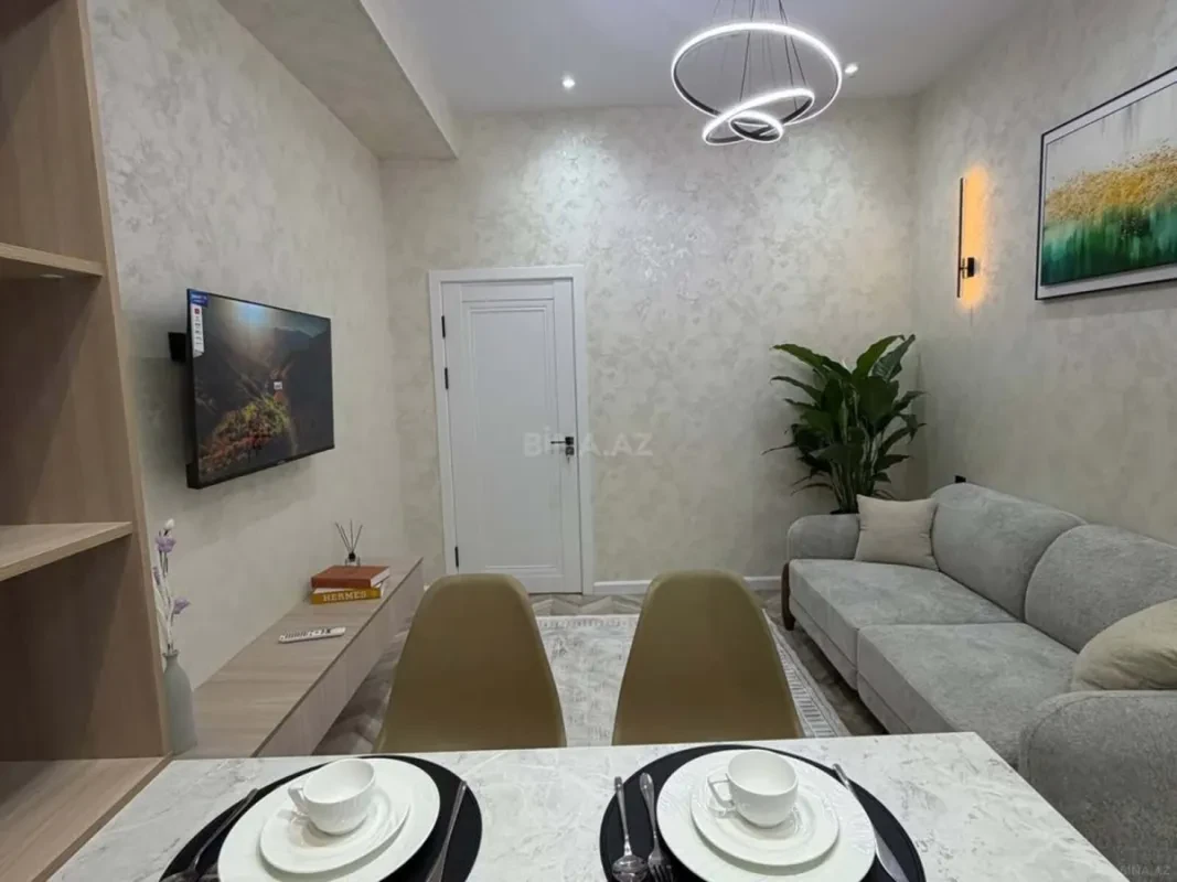 Kirayə verilir 2 otaqlı mənzil 65 m²