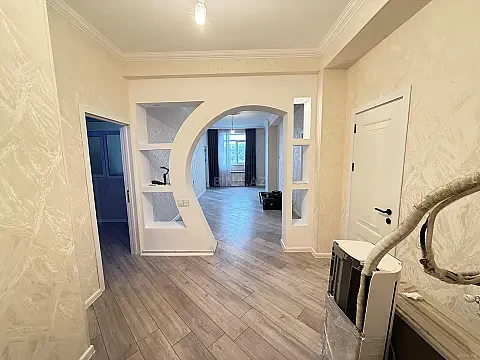 Satılır 3 otaqlı mənzil 80 m² — Bakı, Həzi Aslanov qəs. 3 otaq 80.00 m²