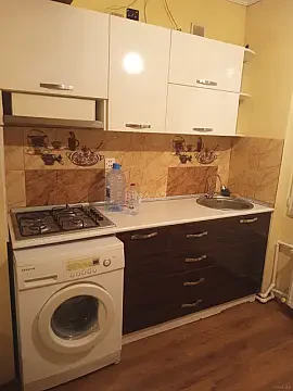 Satılır 1 otaqlı mənzil 38 m²