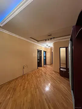 Kirayə verilir 3 otaqlı mənzil 126 m²