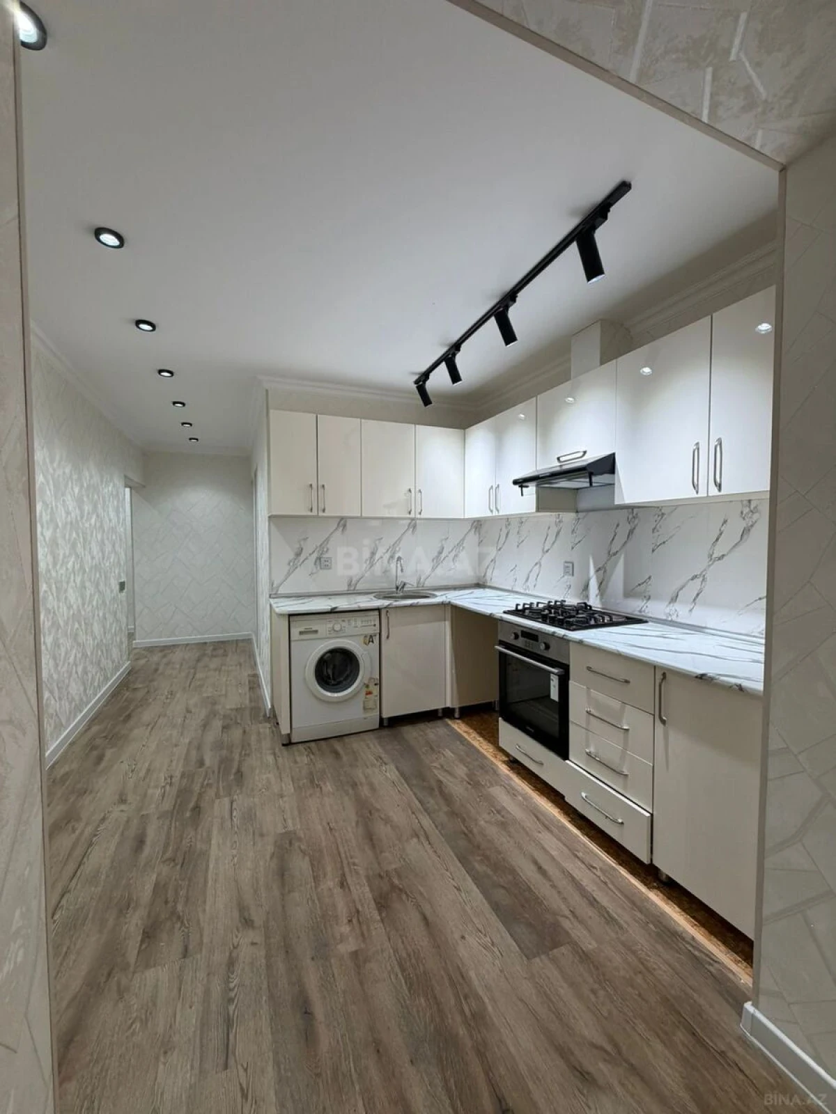 Satılır 2 otaqlı mənzil 65 m²