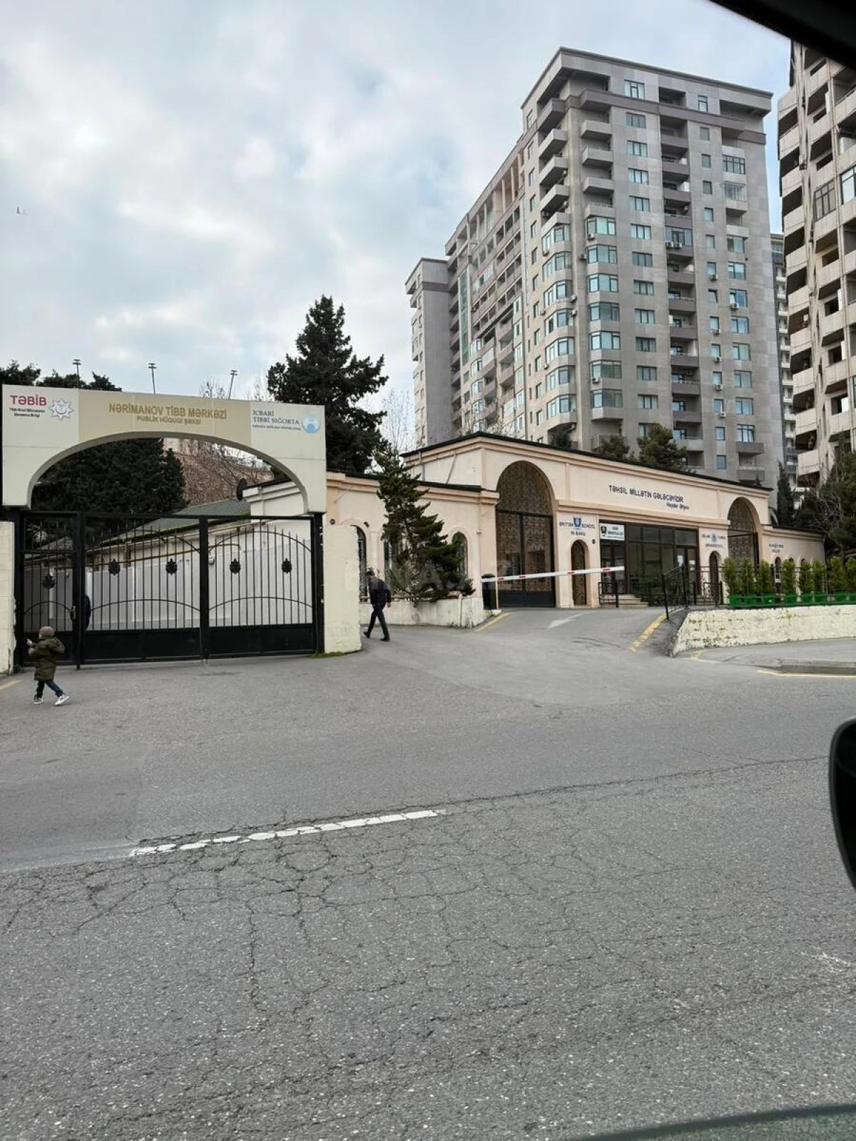 Satılır 2 otaqlı mənzil 75 m²