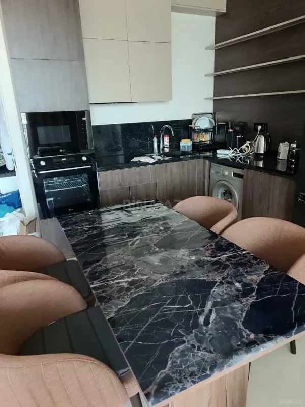 Kirayə verilir 1 otaqlı mənzil 60 m²