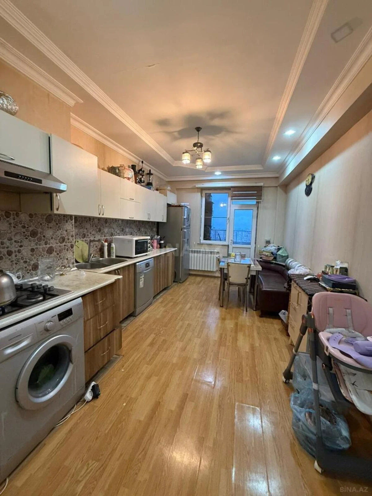 Satılır 3 otaqlı mənzil 108 m²