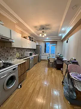 Satılır 3 otaqlı mənzil 108 m²
