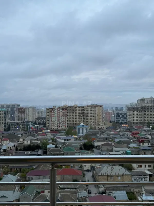 Satılır 3 otaqlı mənzil 108 m²
