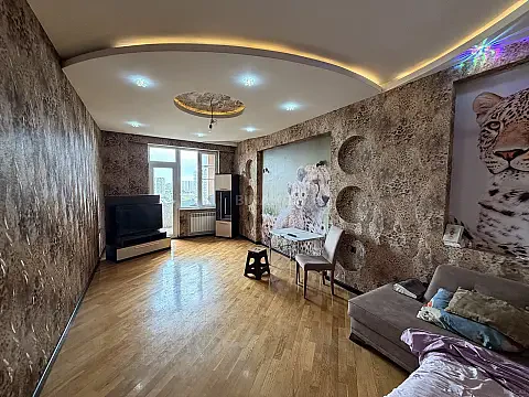 Satılır 3 otaqlı mənzil 135 m² — Bakı 3 otaq 135.00 m²