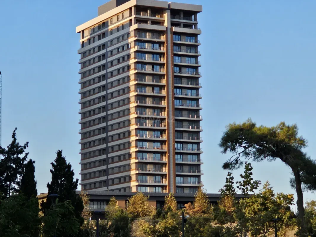 Satılır 3 otaqlı mənzil 162 m²