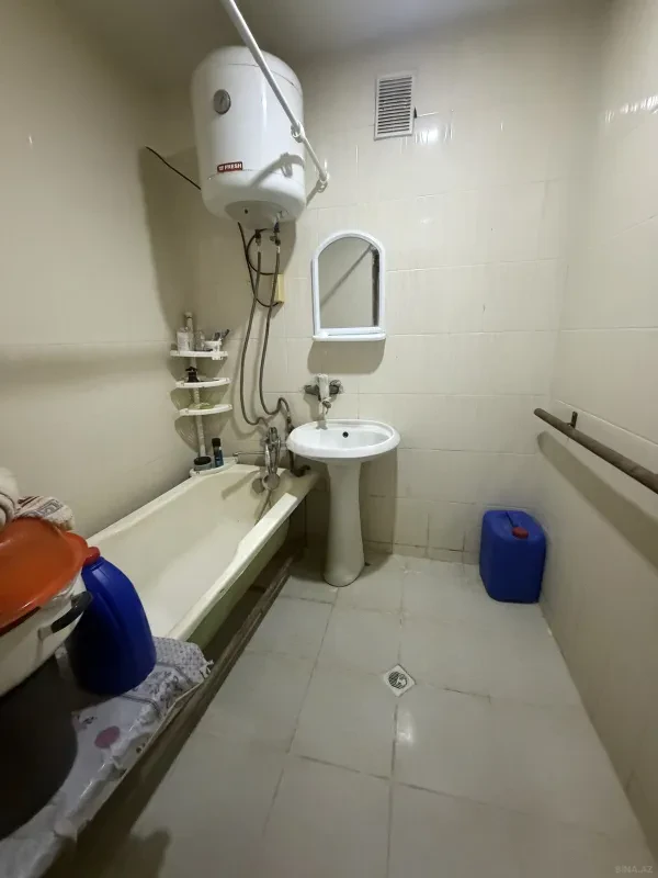 Satılır 1 otaqlı mənzil 55 m²