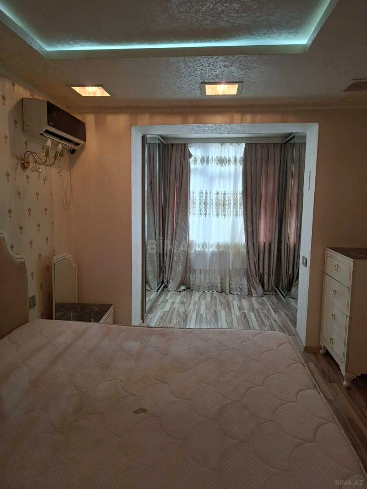 Kirayə verilir 3 otaqlı mənzil 70 m²