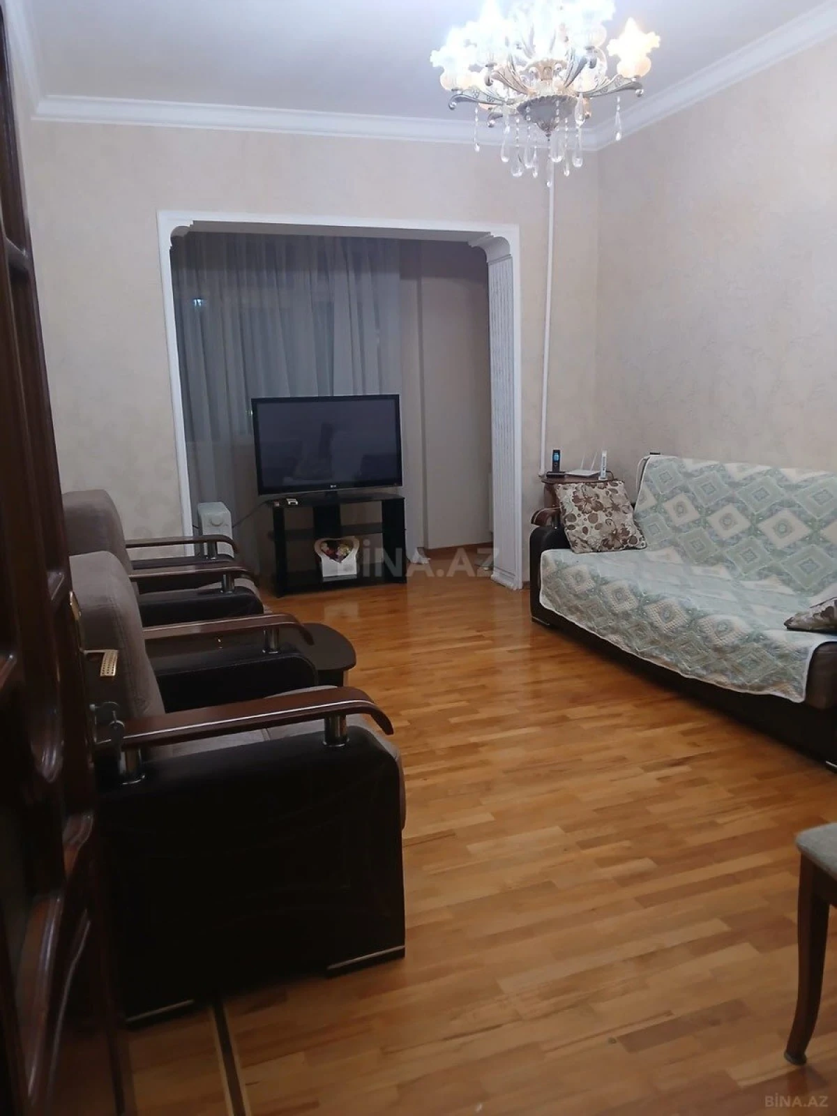 Satılır 4 otaqlı mənzil 112 m²